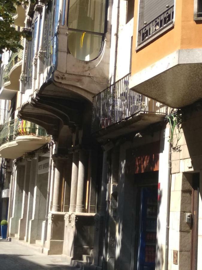 Onyar Apartments Rambla De La Llibertat 27 ชีโรนา ภายนอก รูปภาพ